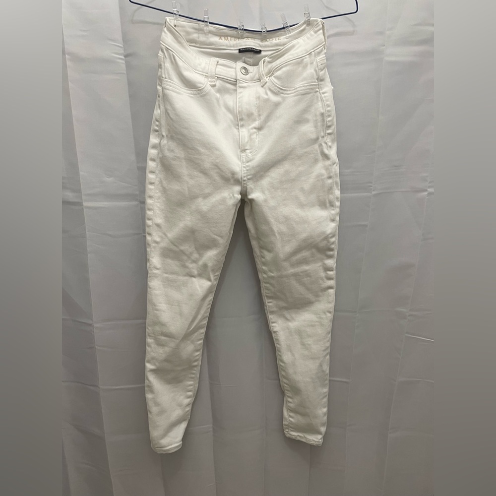 AMERICAN EAGLE- Women’s white American eagle skinny jeans #49